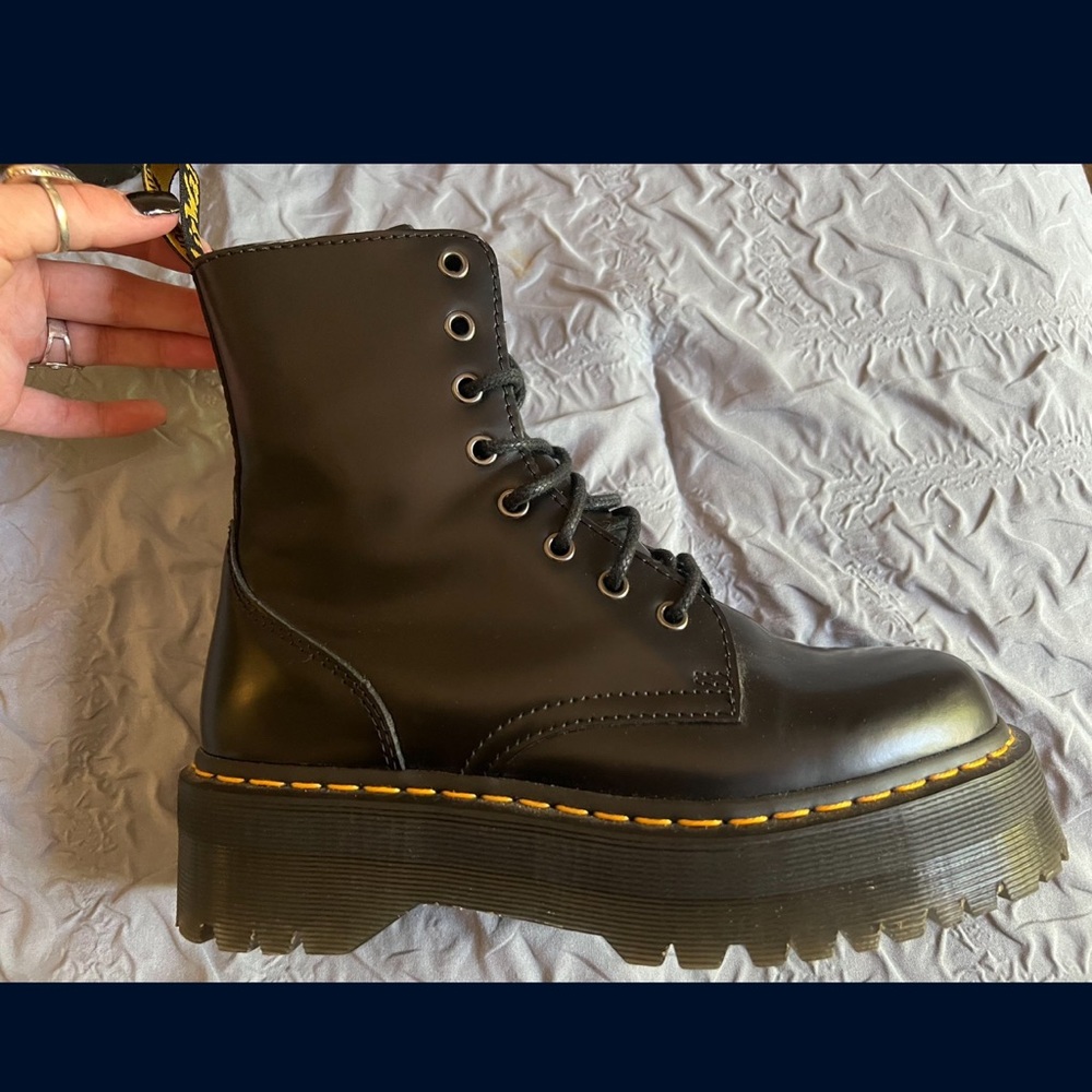 Dr. Martens Platform - Picture 2 of 4